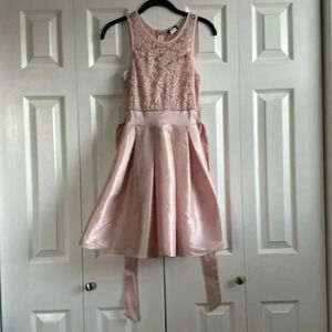 Fashion Magazine Girls Pink Dress size M